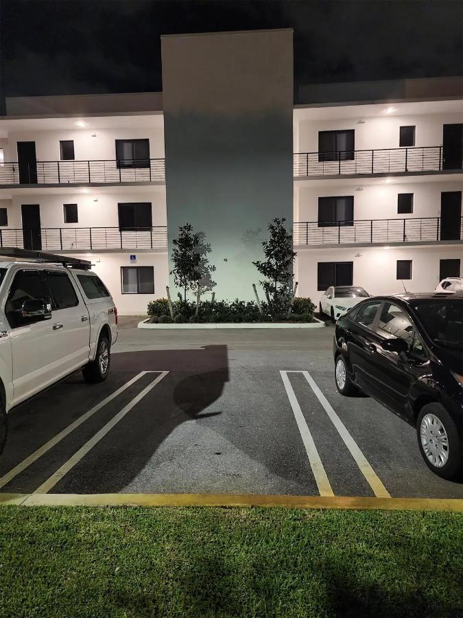 Lux Place And Cozy 3Beds 2Rooms Enjoy Life In Wpb Gym, Ev Station Nearby The Downtown And Beaches 웨스트 팜 비치 외부 사진